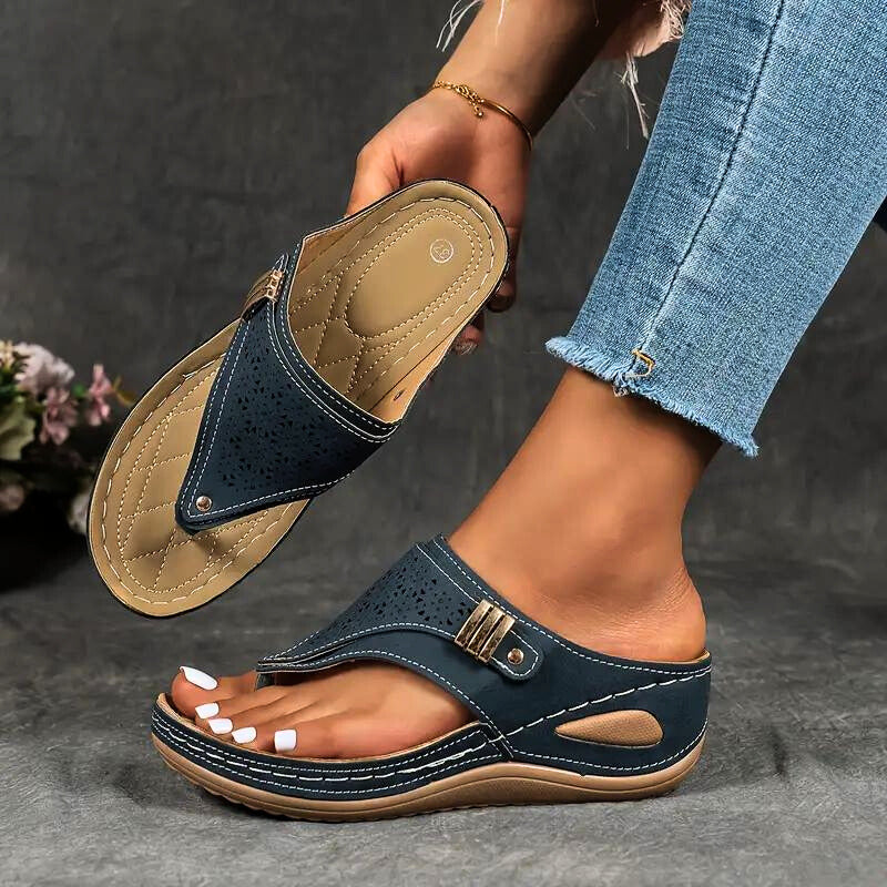 Aurora Strides Sandals